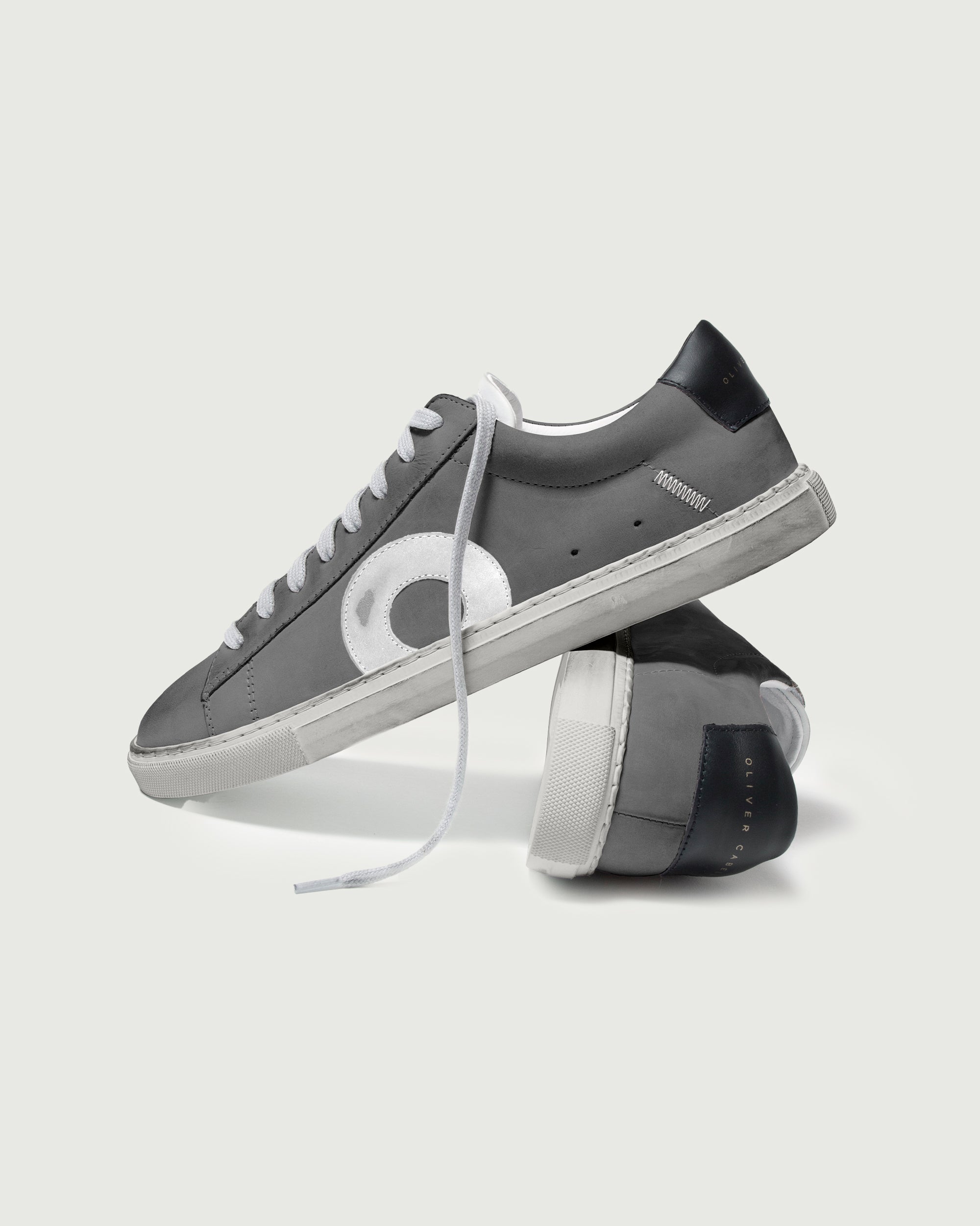 Low 1 | Smoke - Image 3